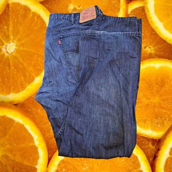 Levi's Relaxed Straight 559 Slightly Faded Blue Jeans Size 40x30 - Picture 1 of 4